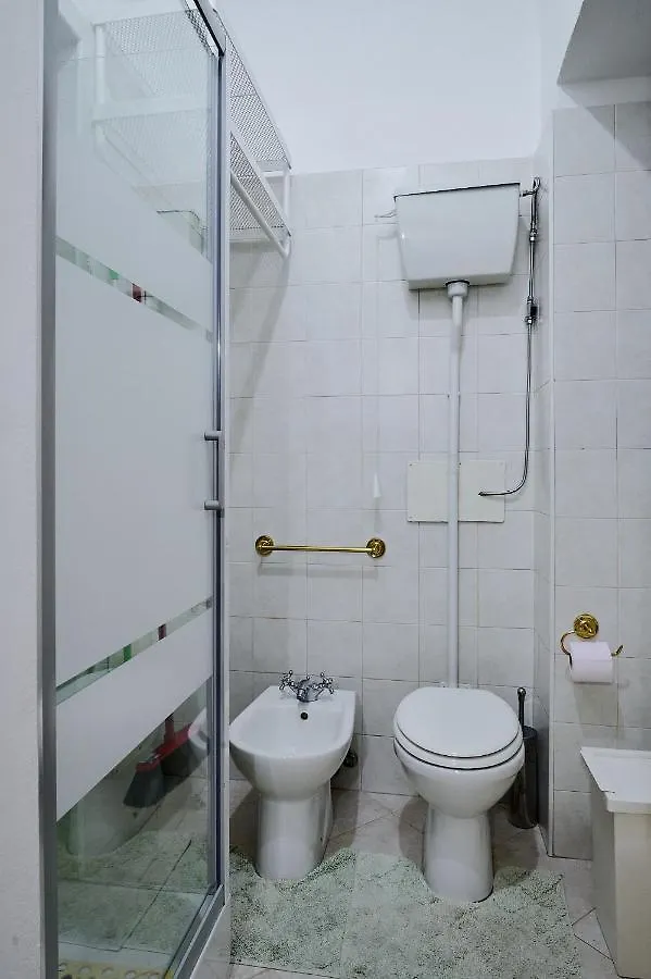 Xenia Apartments - Elegant Flat In The Center Of Milánó